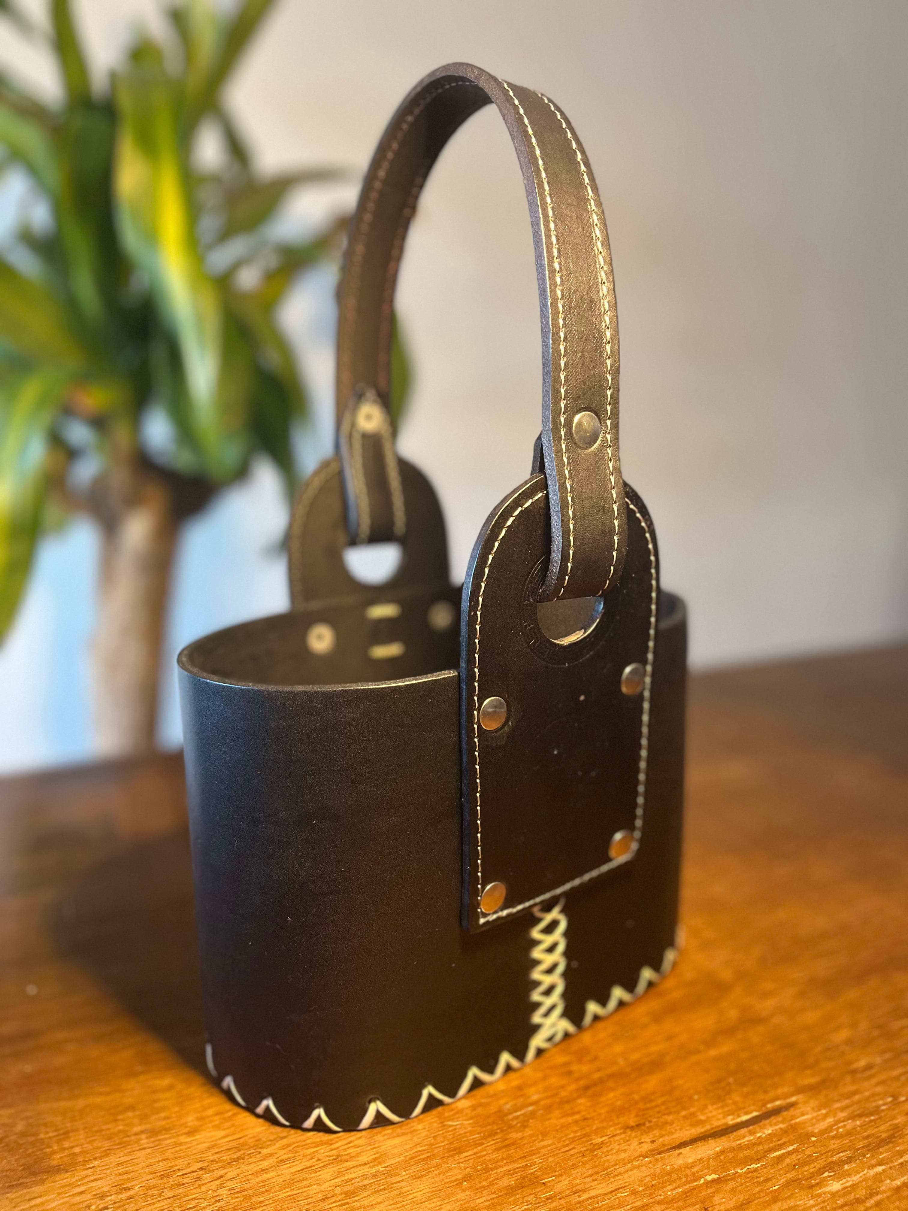 Media matera ovalada de cuero - Premium (Negra)